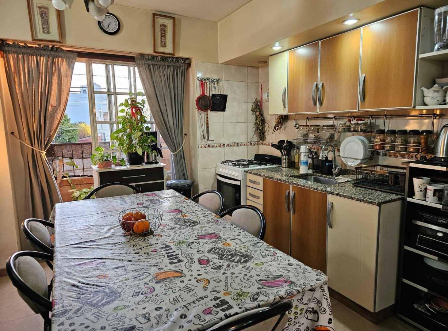 Foto de VENTA PH 3 AMBIENTES CON PATIO BALCON V LUZURIAGA, imagen 4