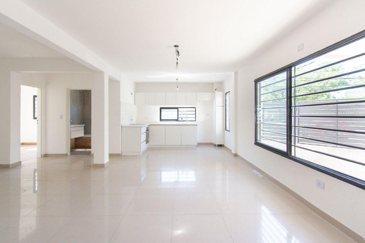 Foto de CASA PH VENTA MORON 4 AMBIENTES PERMUTA FINANCIA, imagen 4