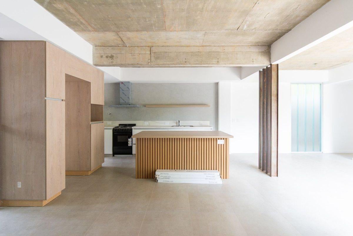 Foto de VENTA CASA TRES AMBIENTE PLANTA BAJA PARQUE LELOIR, imagen 2