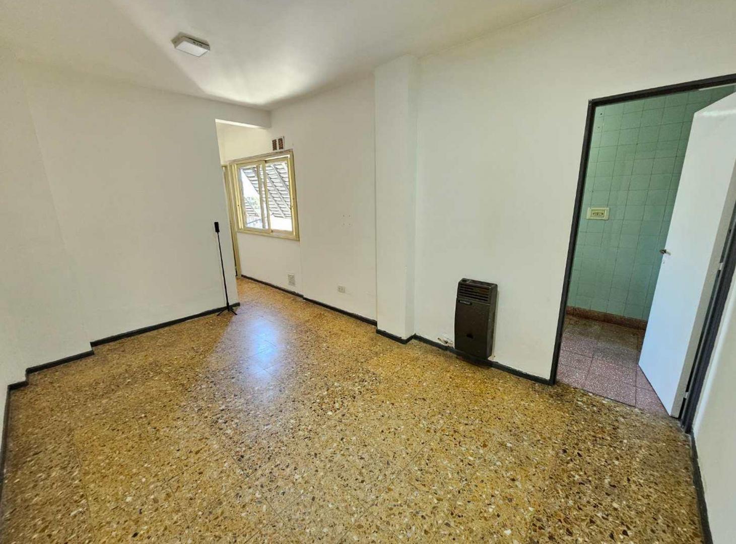 Foto de VENTA DEPARTAMENTO 2 AMBIENTES MORÓN CENTRO A/CRED, imagen 4