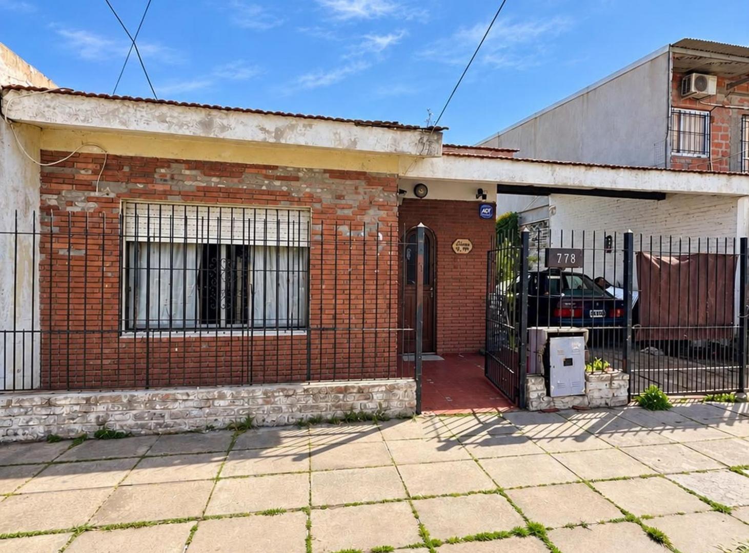 Foto de VENTA CASA 3 AMBIENTES MERLO, imagen 1