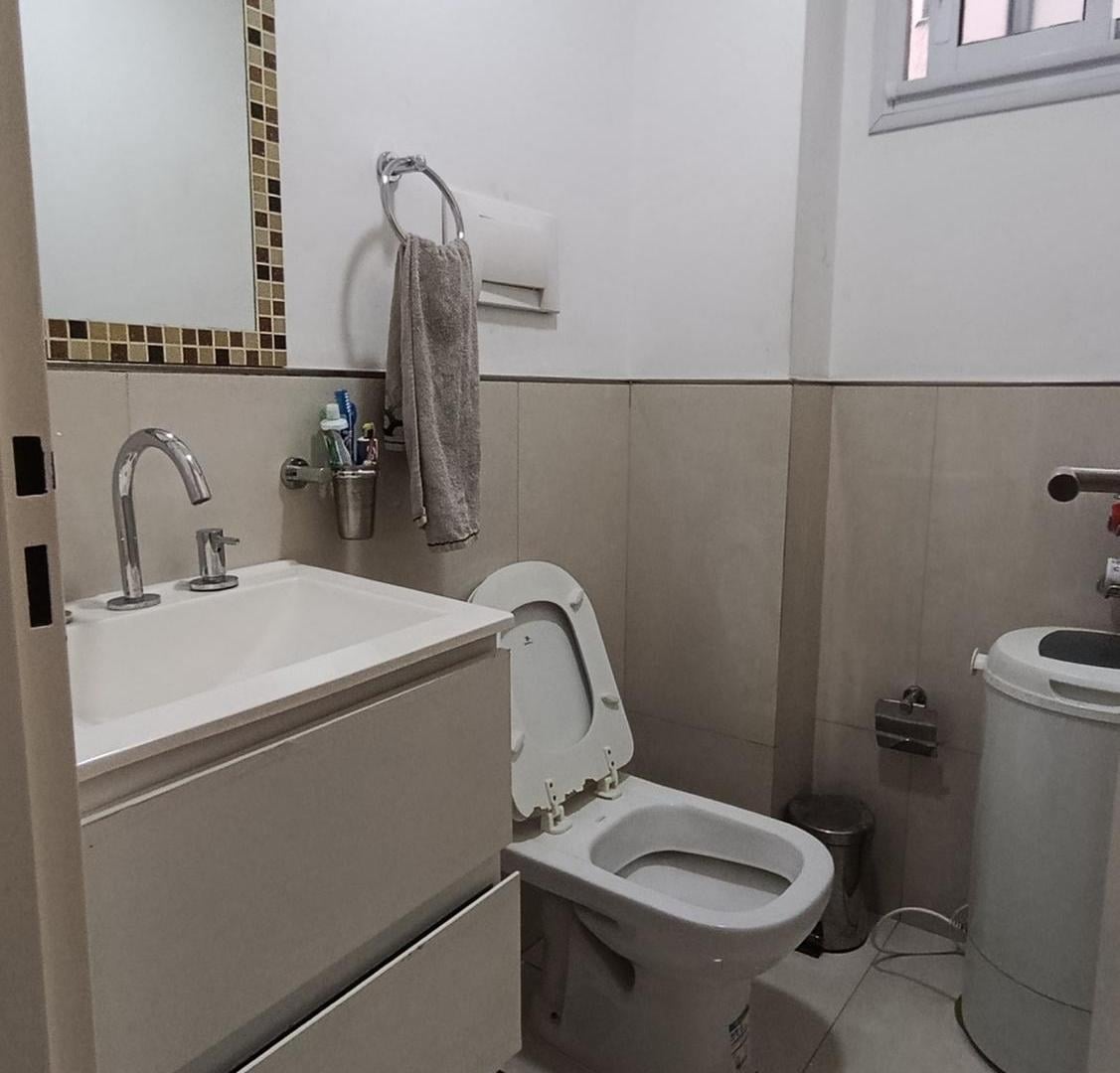 Foto de VENTA DEPARTAMENTO 3 AMBIENTES HAEDO CON COCHERA, imagen 4