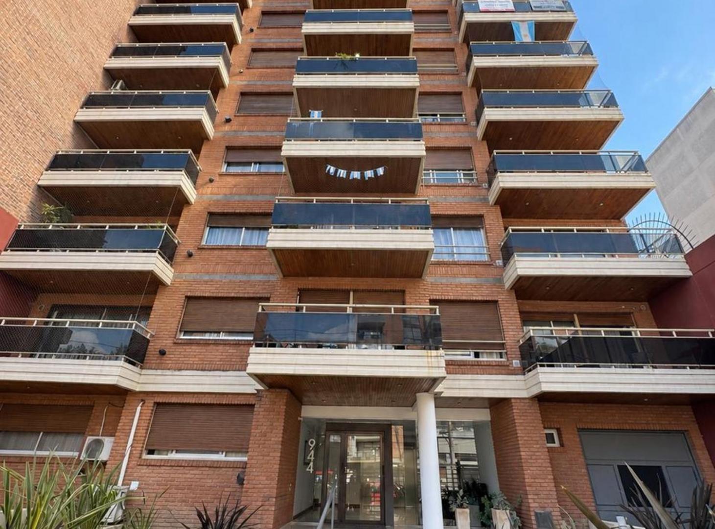 Foto de VENTA DEPARTAMENTO 3 AMBIENTES CASTELAR, imagen 1