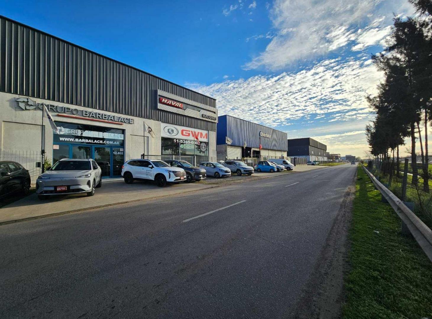 Foto de alquiler Local Comercial para Concesionaria 1600m2, imagen 5