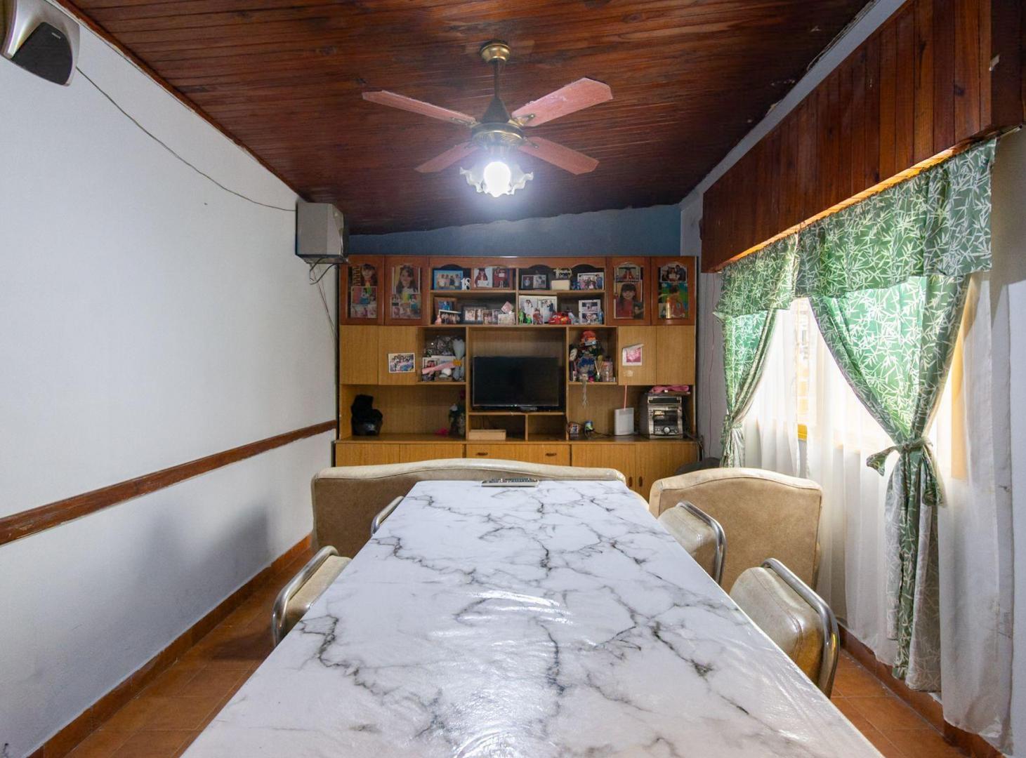 Foto de VENTA CASA 3 AMBIENTES, CASTELAR SUR, imagen 4