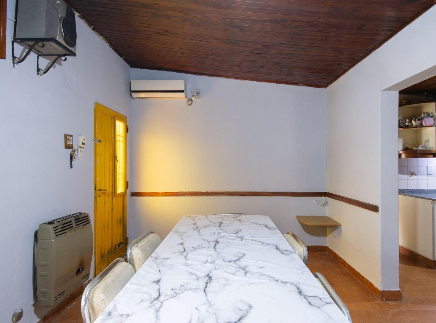 Foto de VENTA CASA 3 AMBIENTES, CASTELAR SUR, imagen 5