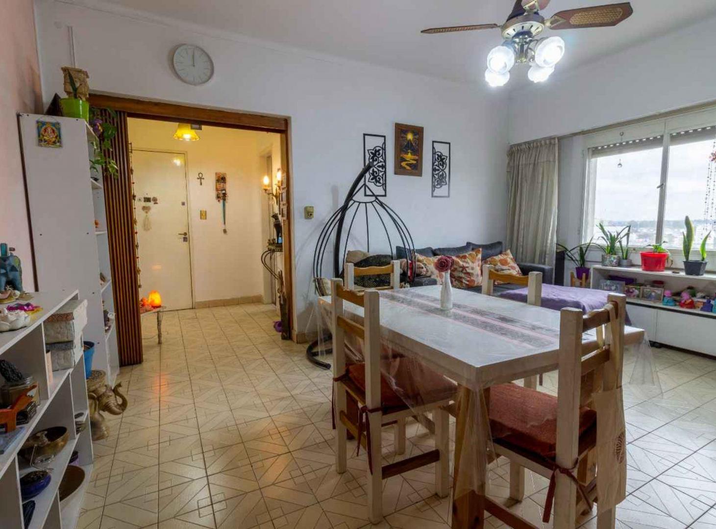 Foto de VENTA DEPTO 3 AMBIENTES CON COCHERA VILLA CELINA, imagen 2