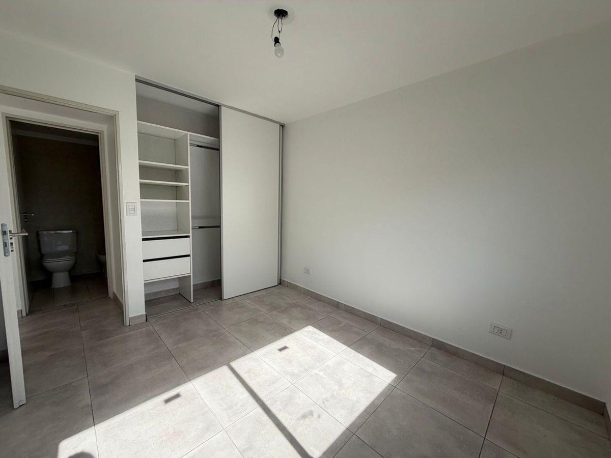 Foto de ALQUILER DEPARTAMENTO DOS AMBIENTES MORON COCHERA, imagen 5