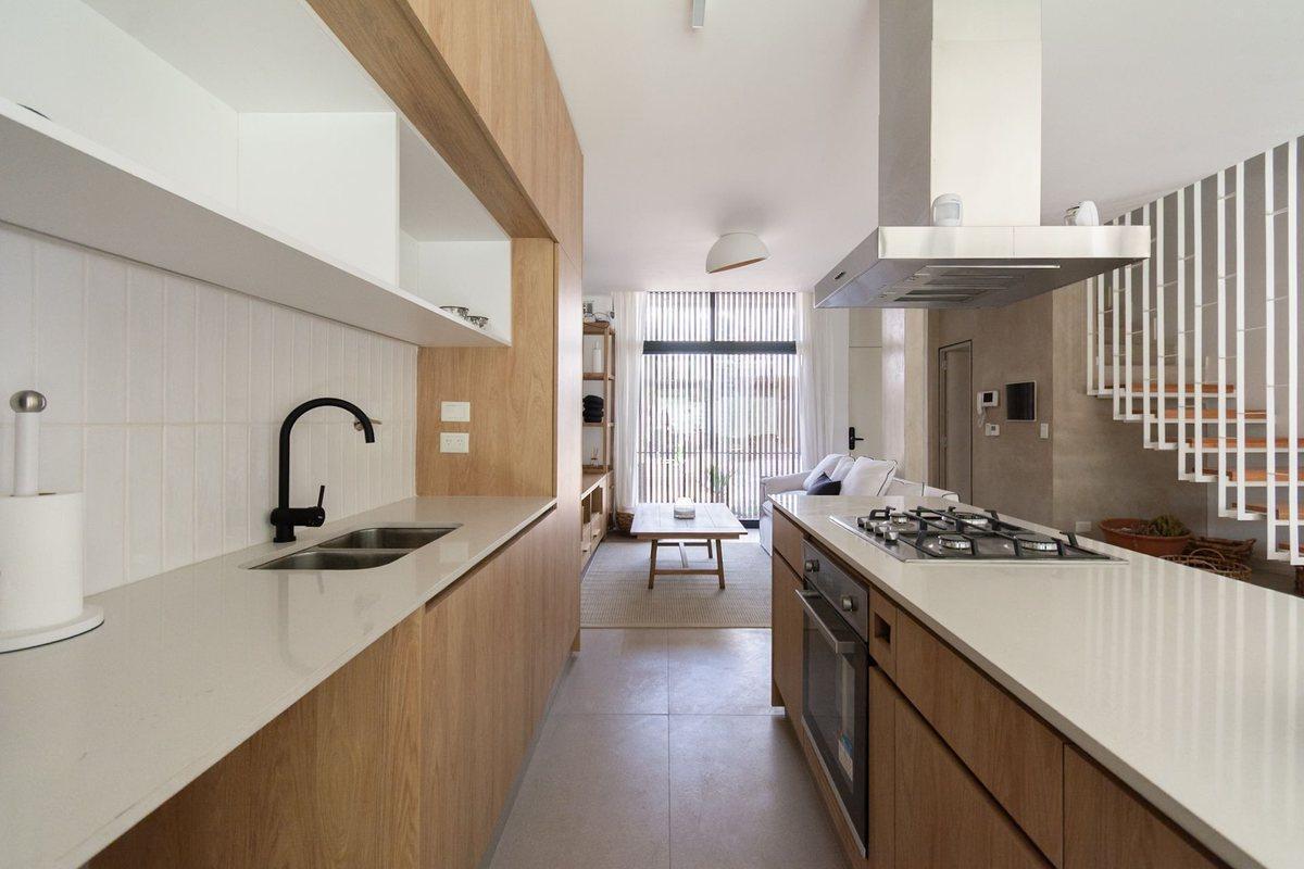 Foto de VENTA CASA 4 AMBIENTES PARQUE LELOIR COCHERA, imagen 5