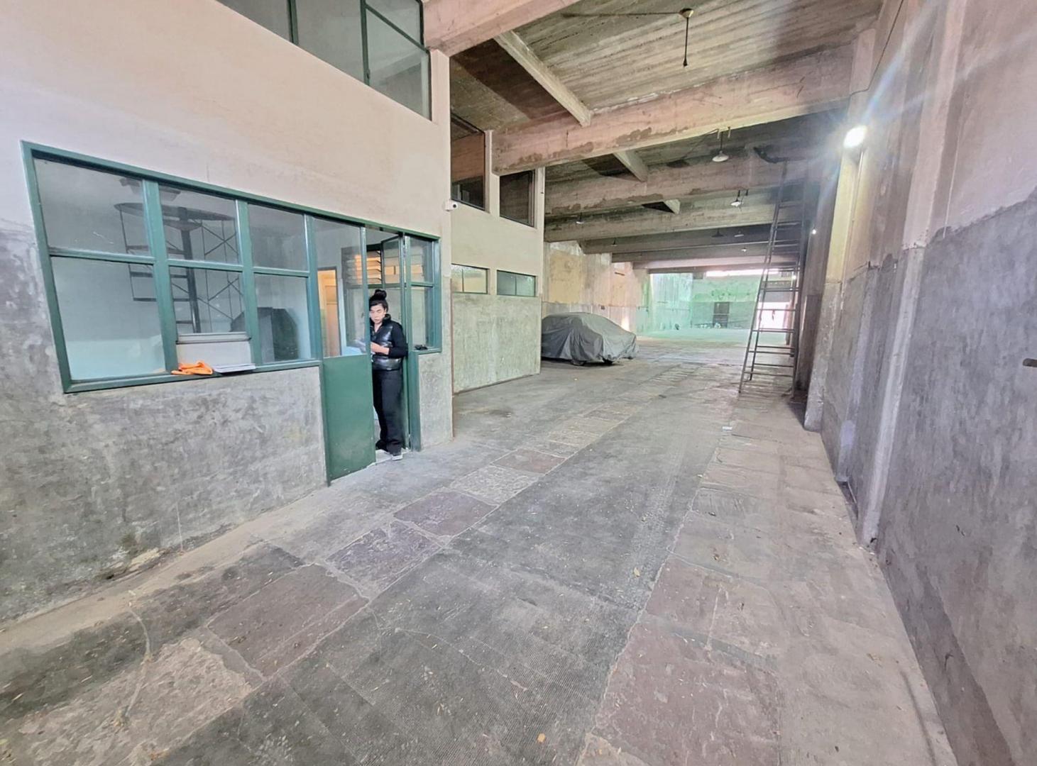Foto de Alquiler Galpon 440 mts Villa del Parque, imagen 3