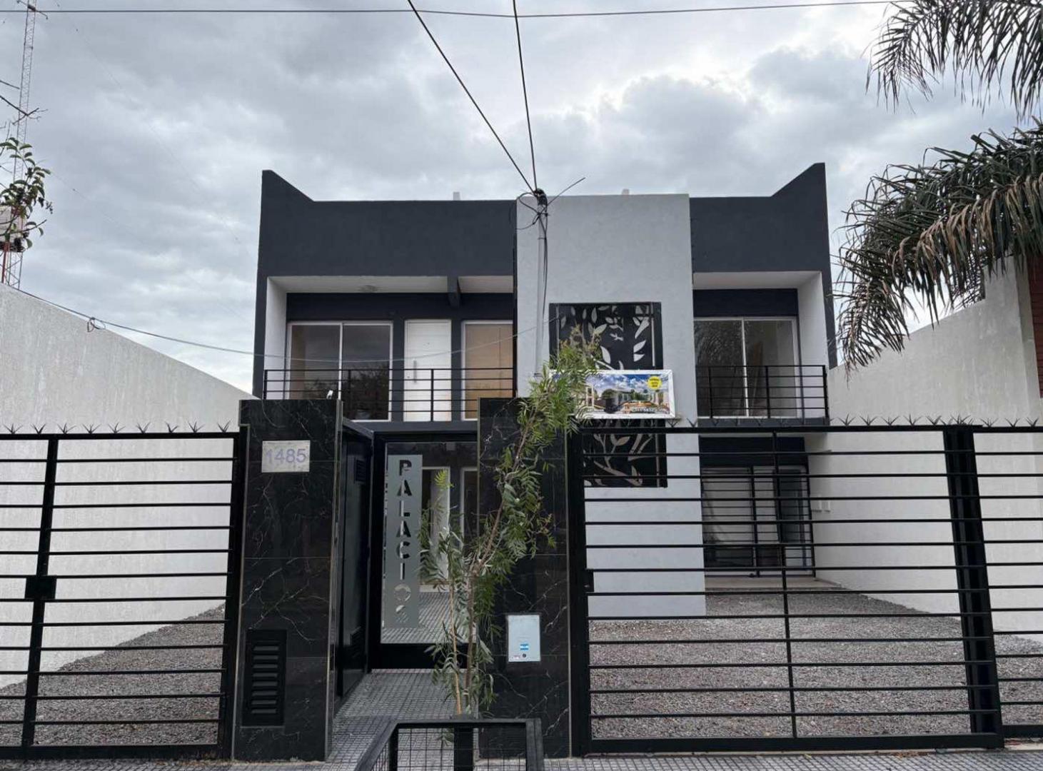 Foto de VENTA PH 2 AMBIENTES MORON PATIO PLANTA BAJA, imagen 3