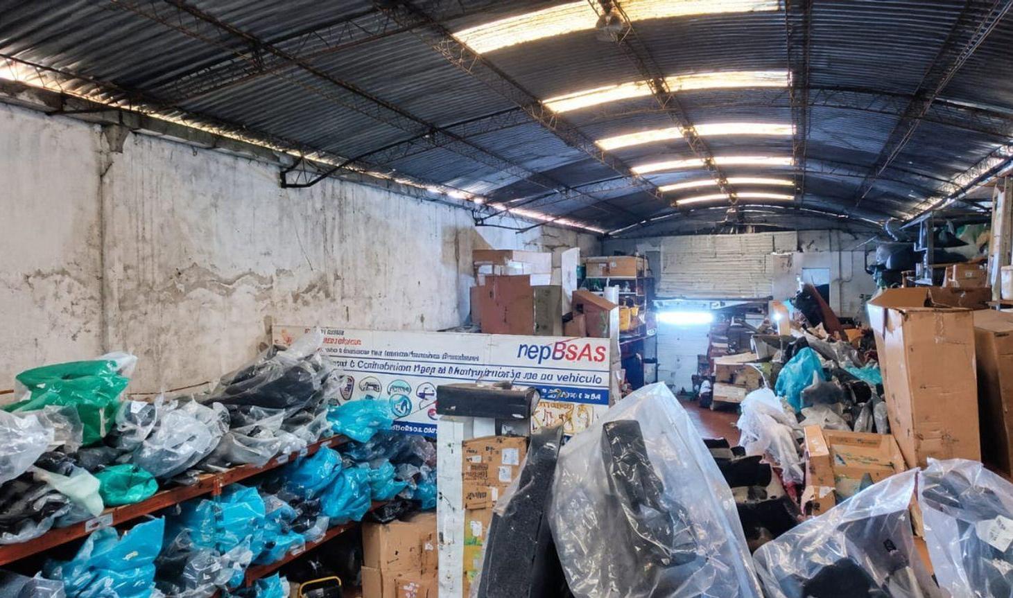 Foto de ALQUILER DEPÓSITO VILLA SARMIENTO EXCELENTE ACCESO, imagen 3