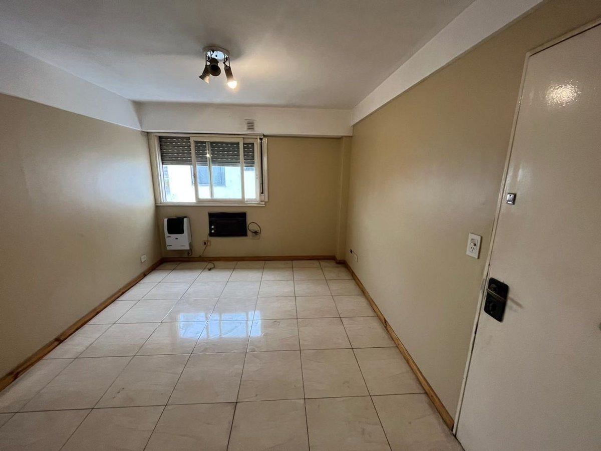 Foto de Venta Departamento 2 Ambientes Moron Centro, imagen 2