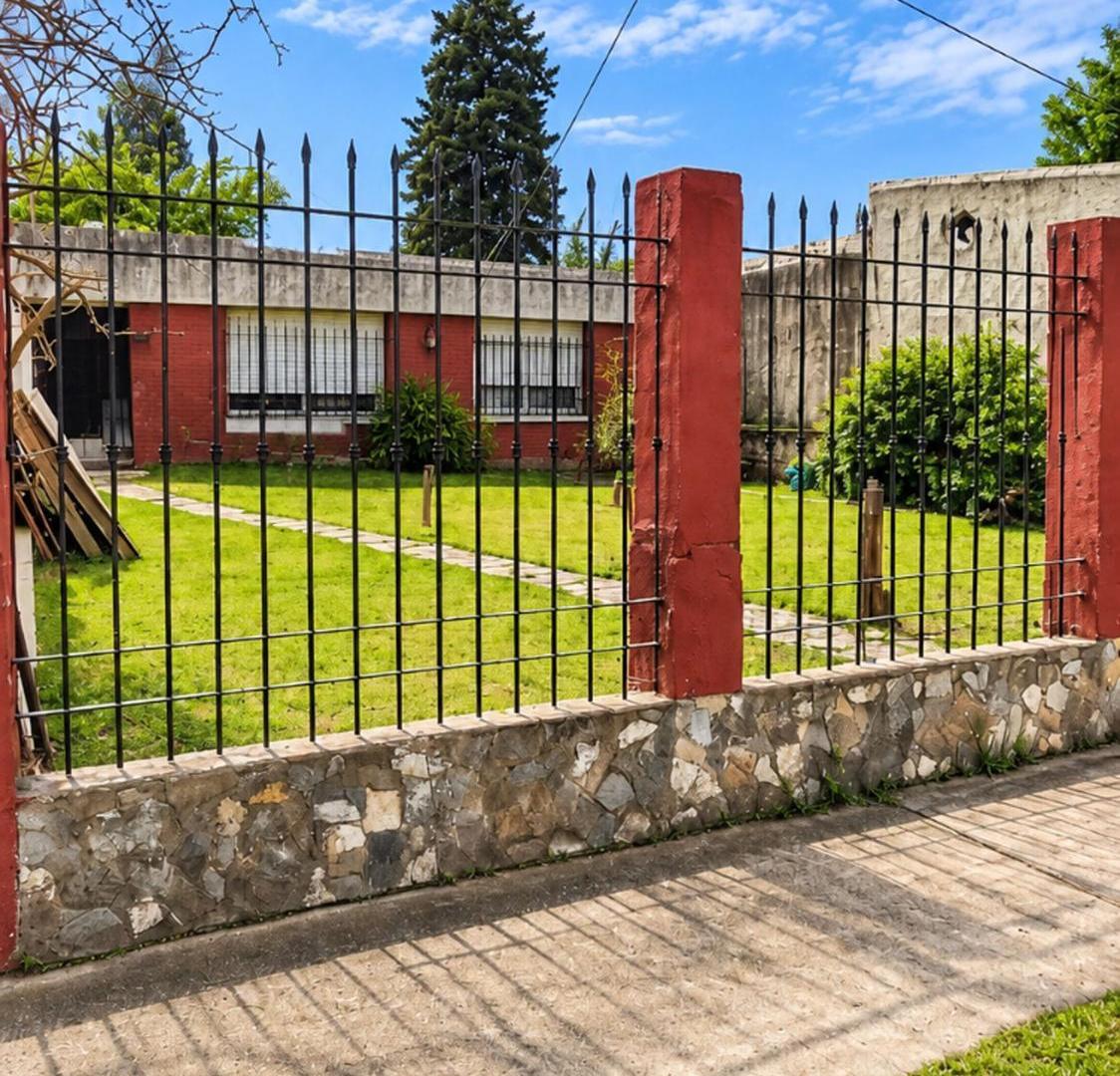 VENTA CASA 3 AMB - PASO DEL REY - LOTE 446,90 MTS2