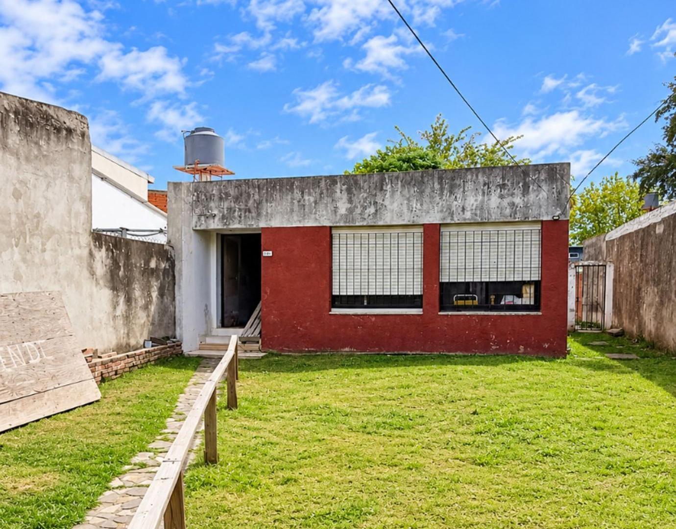 Foto de VENTA CASA 3 AMB - PASO DEL REY - LOTE 446,90 MTS2, imagen 3
