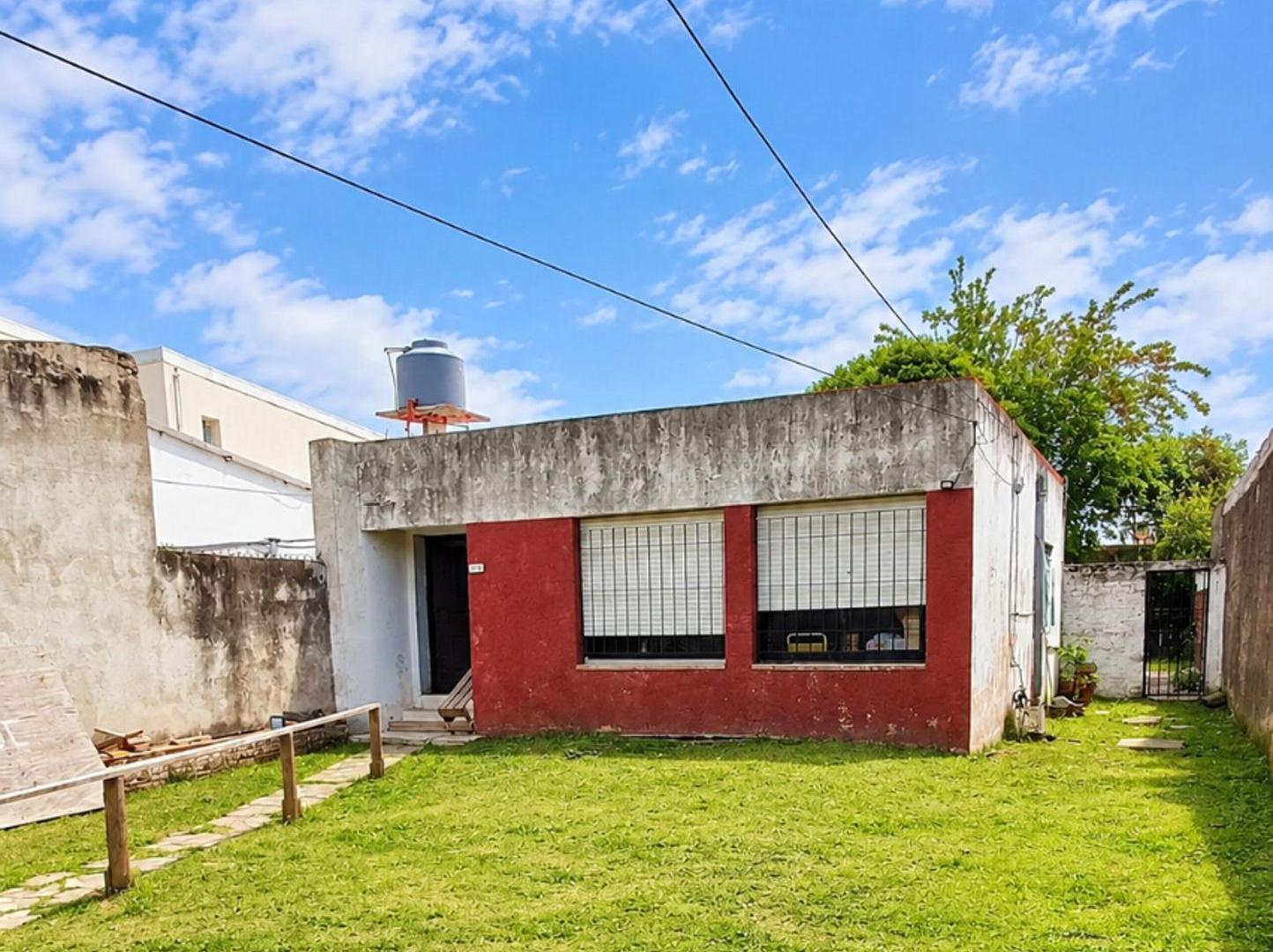 Foto de VENTA CASA 3 AMB - PASO DEL REY - LOTE 446,90 MTS2, imagen 2