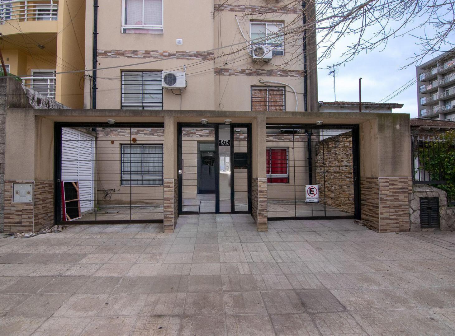 Foto de VENTA DEPARTAMENTO 2 AMBIENTES MORON, imagen 2
