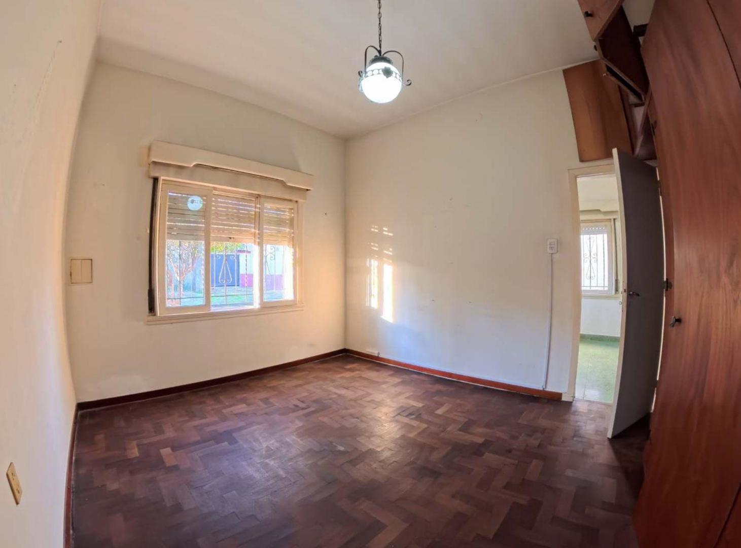 Foto de ALQUILER CASA 4 AMBIENTES CASTELAR MORON!, imagen 4