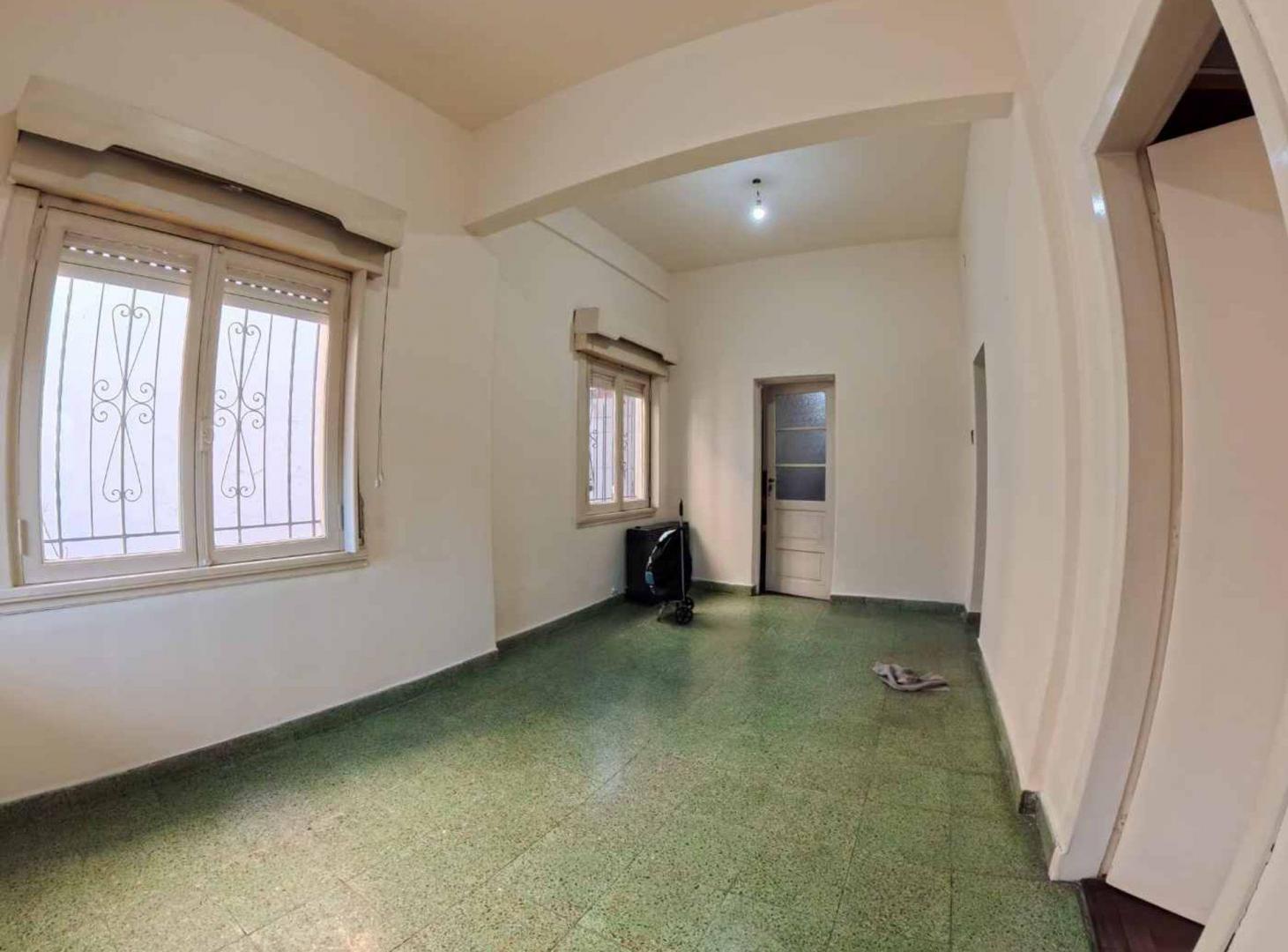 Foto de ALQUILER CASA 4 AMBIENTES CASTELAR MORON!, imagen 1