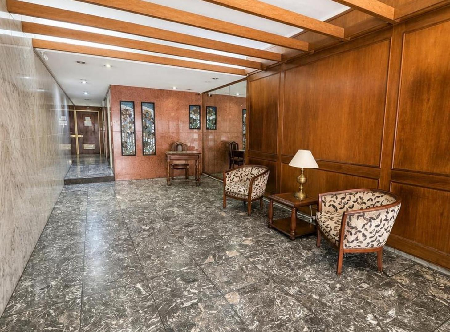 Foto de VENTA DEPARTAMENTO 3 AMB FLORES COCHERA/BAULERA, imagen 1