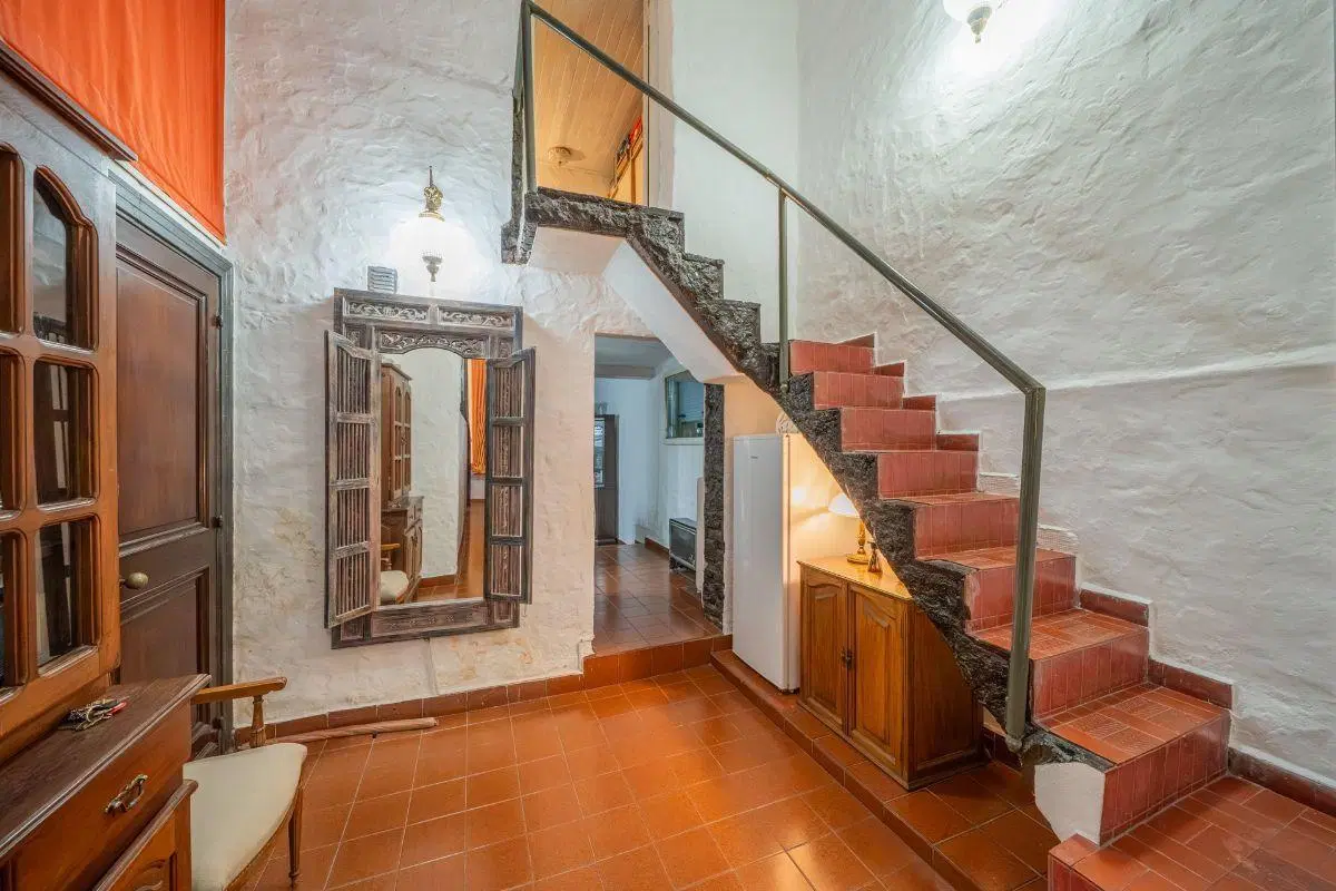 VENTA PH 3 AMB SAN TELMO 1ER PISO CON PATIO ESTILO UNICO EN IMPECABLE ESTADO 2