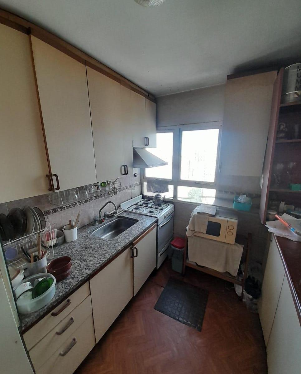 Venta de Departamento de 2 Dorm. en 55 E/ 8 y 9, La Plata. 2
