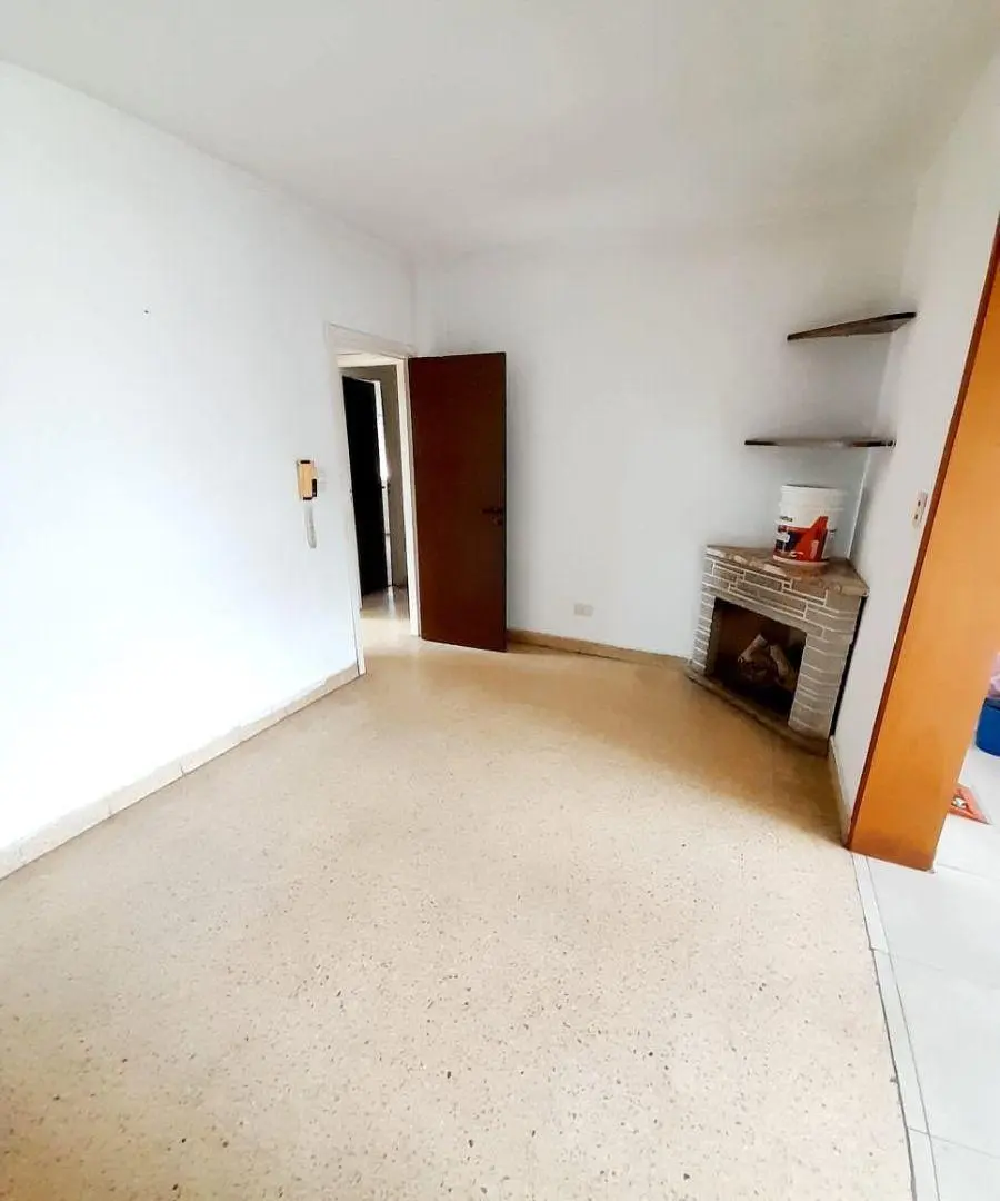 Venta de departamento de 3 dorm. en 26 esq. 63, de La Plata. 4