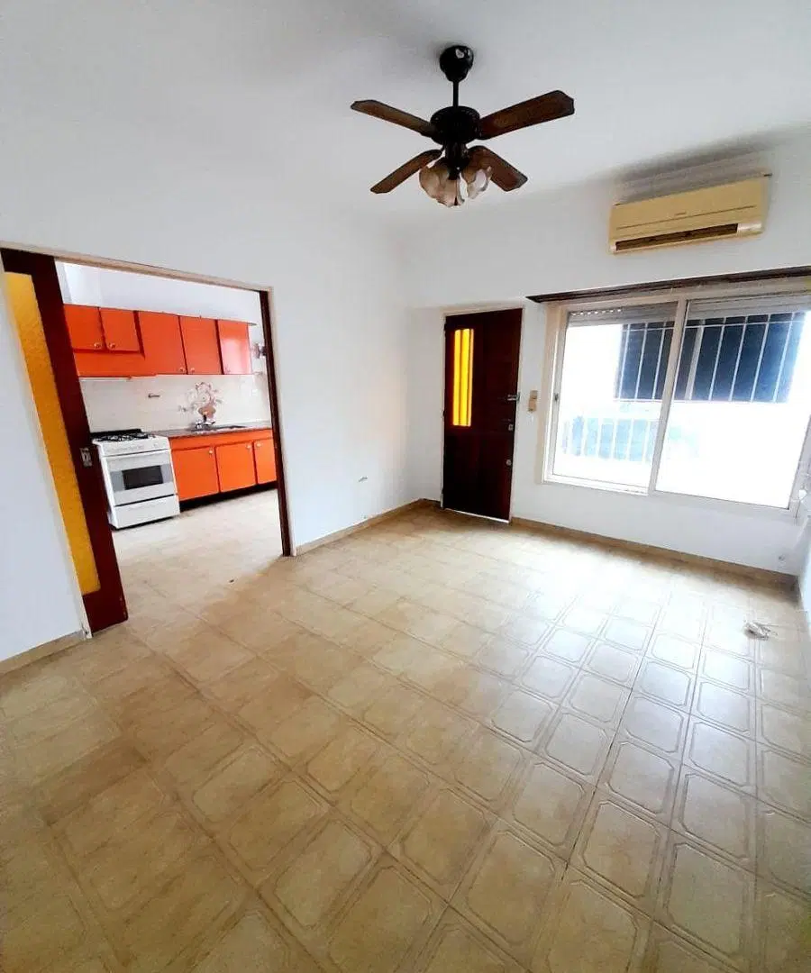 Alquiler de Departamento de 2 dormitorios en 69 e/ 17 y 18 de La Plata. 2