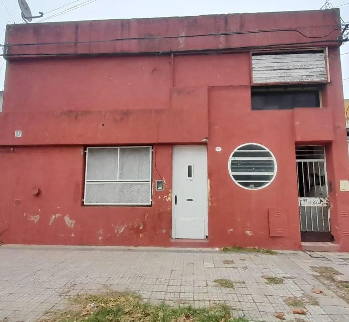 Venta de Departamento de 1 dormitorio en calle 121 e/ 36 y 37 de La Plata. 3