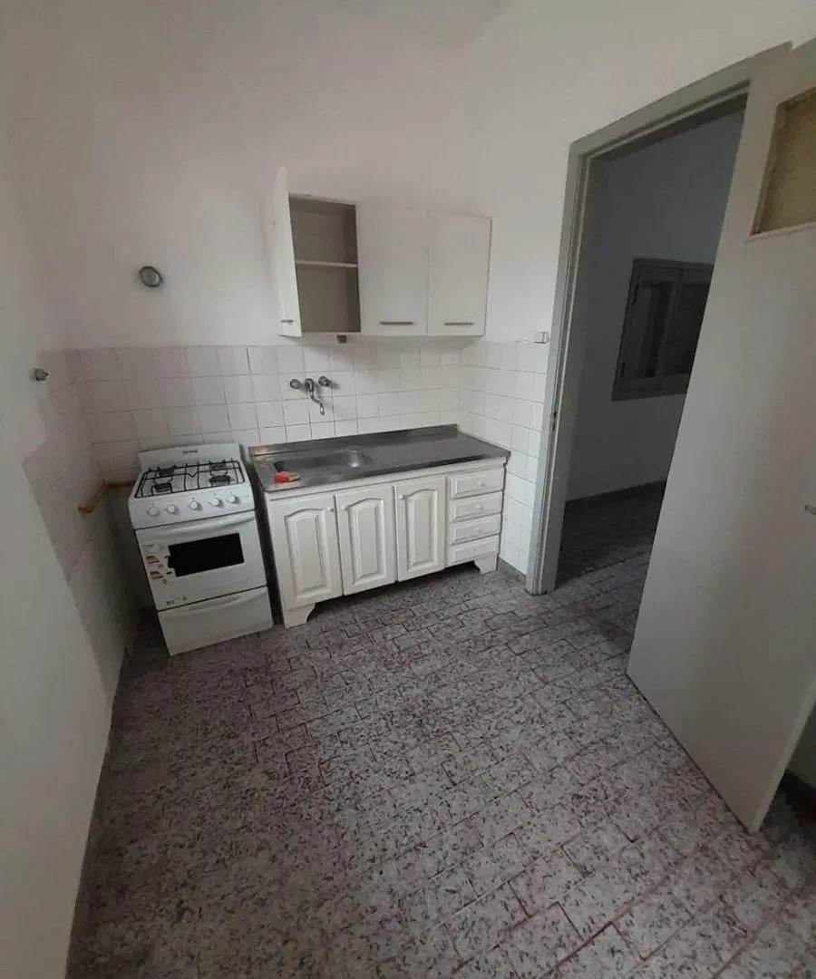 Casa en Alquiler de 2 dormitorios en calle 62 e/ Diag. 75 y 17, de La Plata 4