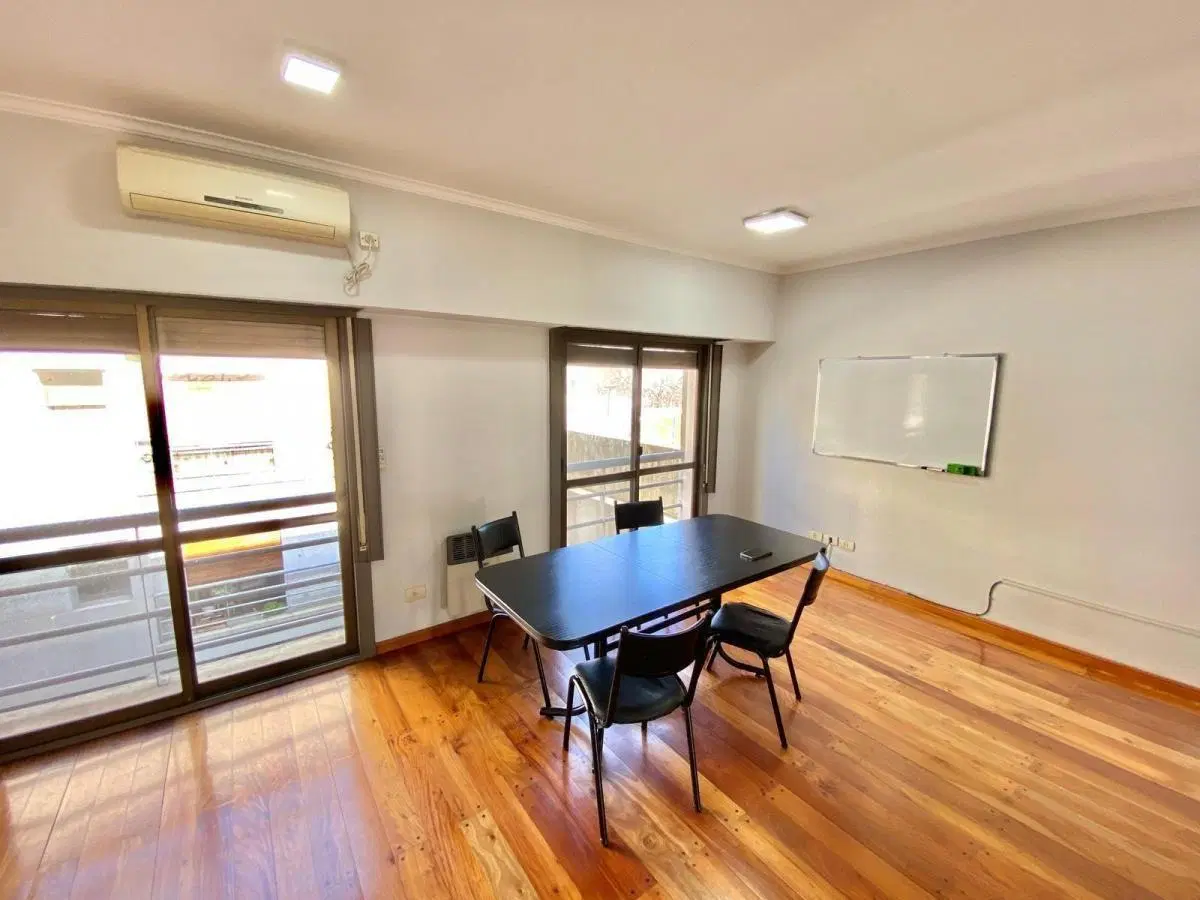 Venta de departamento de 2 dormitorios con 2 cocheras en 3 e/ 41 y 42 de La Plata. 8