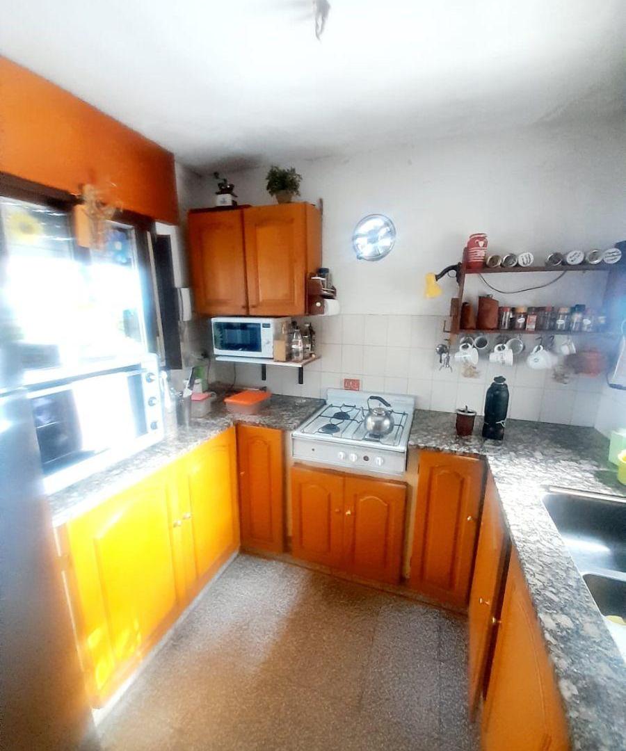Foto de Casa en Venta de 3 dormitorios en calle 4 e/ 76 y 77 de La Plata., imagen 5