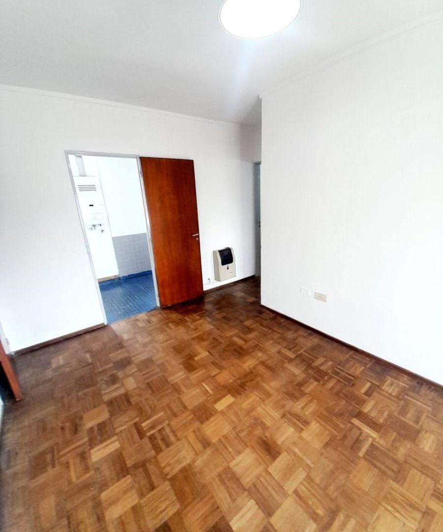 Foto de Alquiler de Departamento de 1 dormitorio en calle 61 esq. 116 de La, imagen 2