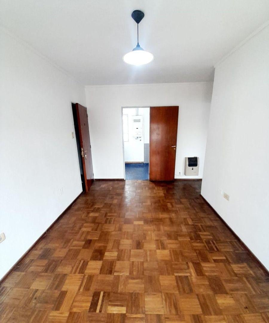 Foto de Alquiler de Departamento de 1 dormitorio en calle 61 esq. 116 de La, imagen 1