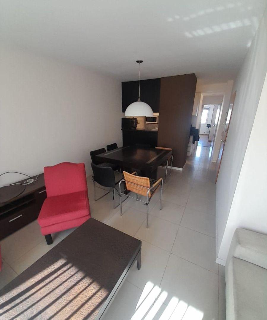 Foto de Alquiler de Departamento de 2 dormitorios y escritorio en calle 57 e/, imagen 5
