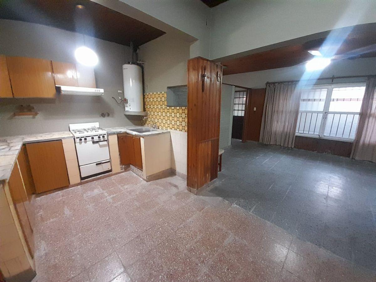 Foto de Alquiler de Casa de 2 dormitorios en calle 78 bis e/ 3 y 4 de La Plata., imagen 5