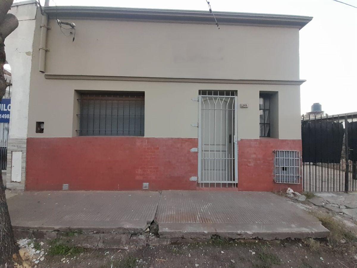Foto de Alquiler de Casa de 2 dormitorios en calle 78 bis e/ 3 y 4 de La Plata., imagen 3