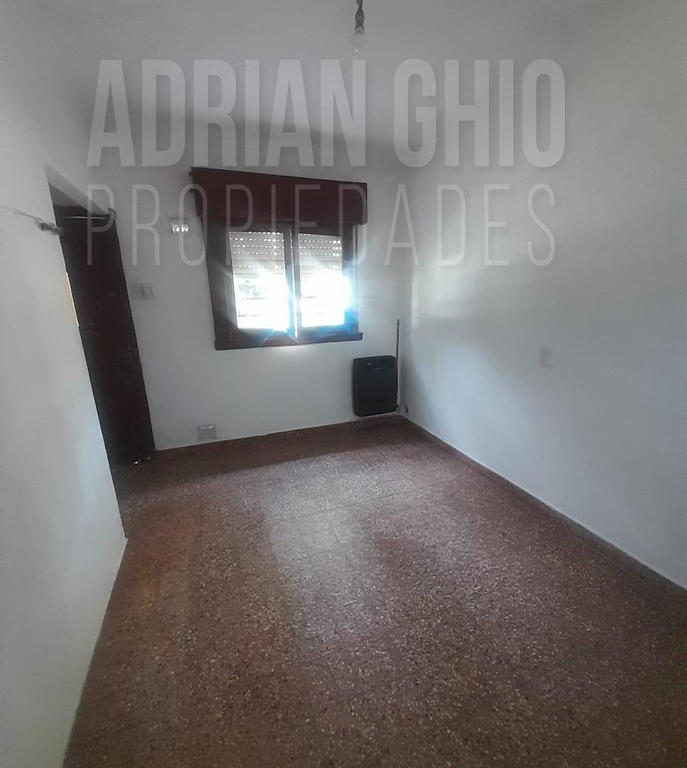 Foto de Departamento en venta de 2 dormitorios, en calle 61 Esq. 124., imagen 2