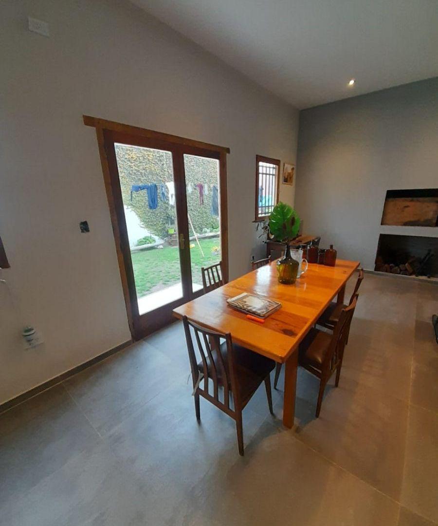 Foto de Casa en Venta de 3 dormitorios en calle 213 bis e/ 40 y 41 de La Plata., imagen 5