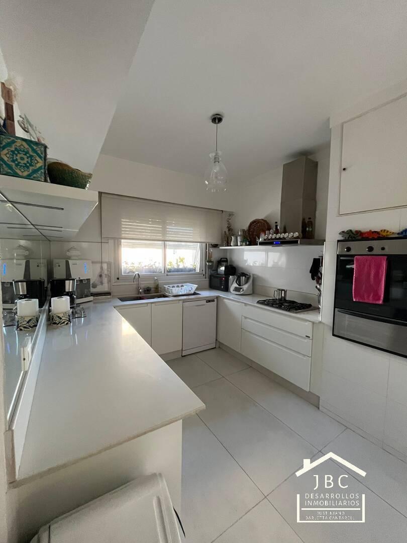 Venta Departamento, Excelente Piso en Soler 47, Bahia Blanca. 3