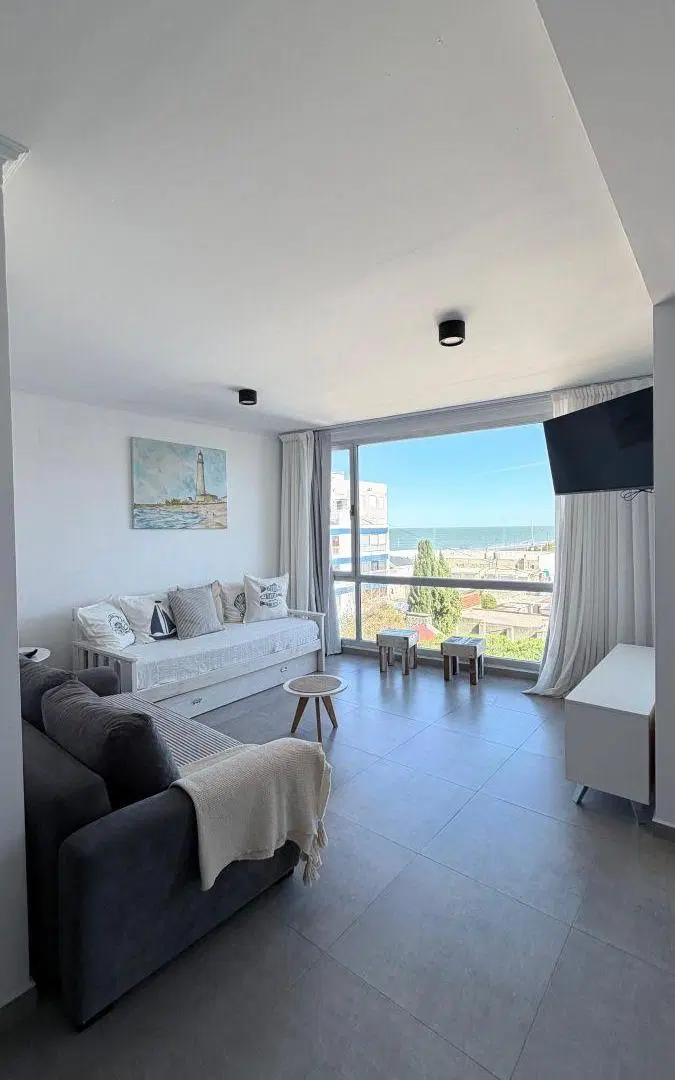 Venta departamento de un dormitorio, a una cuadra de la playa. 8