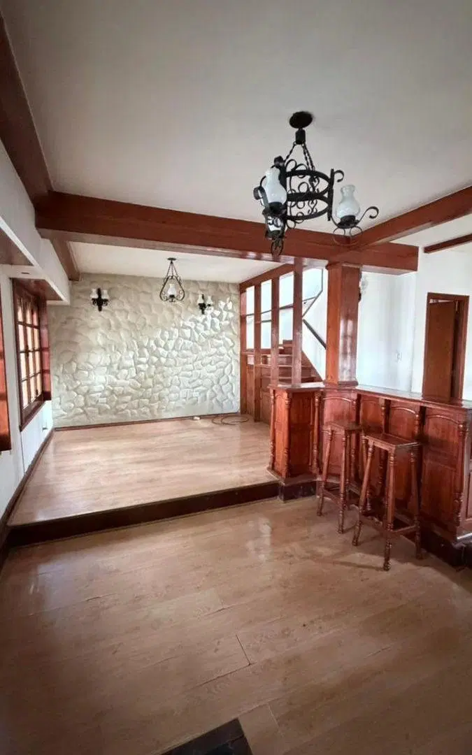 VENTA CASA DE 3 DORMITORIAS EN BARRIO SAN MARTIN BAHIA BLANCA 2