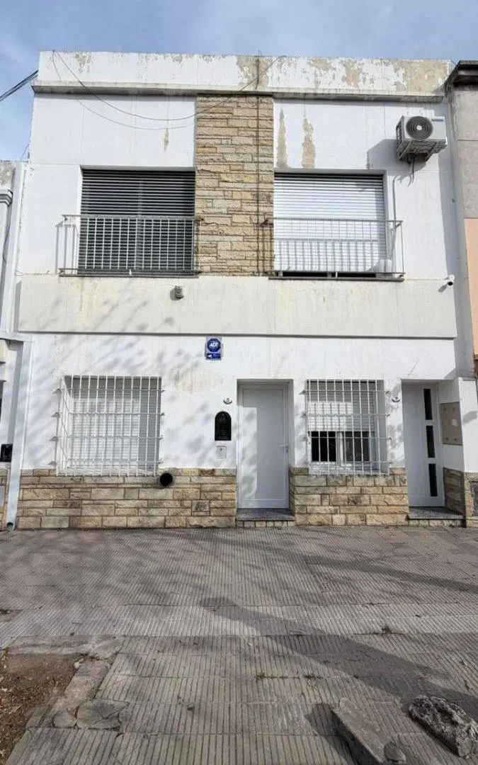 VENTA CASA EN ALTOS 2 DORMITORIOS SANTA FE 19 BAHIA BLANCA 1