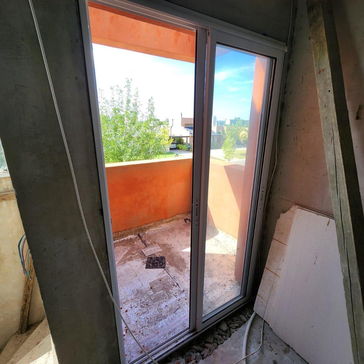 Foto de VENTA CASA 5 AMBIENTES CON GALERÍA, PARRILLA Y PILETA - BARRIO SAN, imagen 5