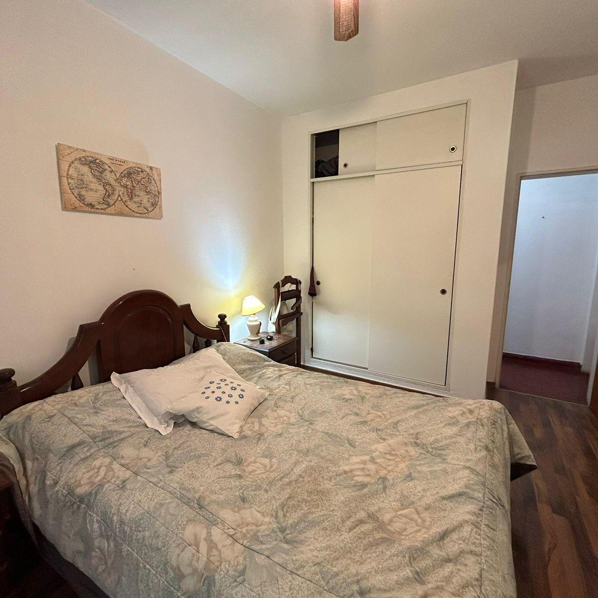 Venta Casa 4 Ambientes con Departamento y Pileta 4