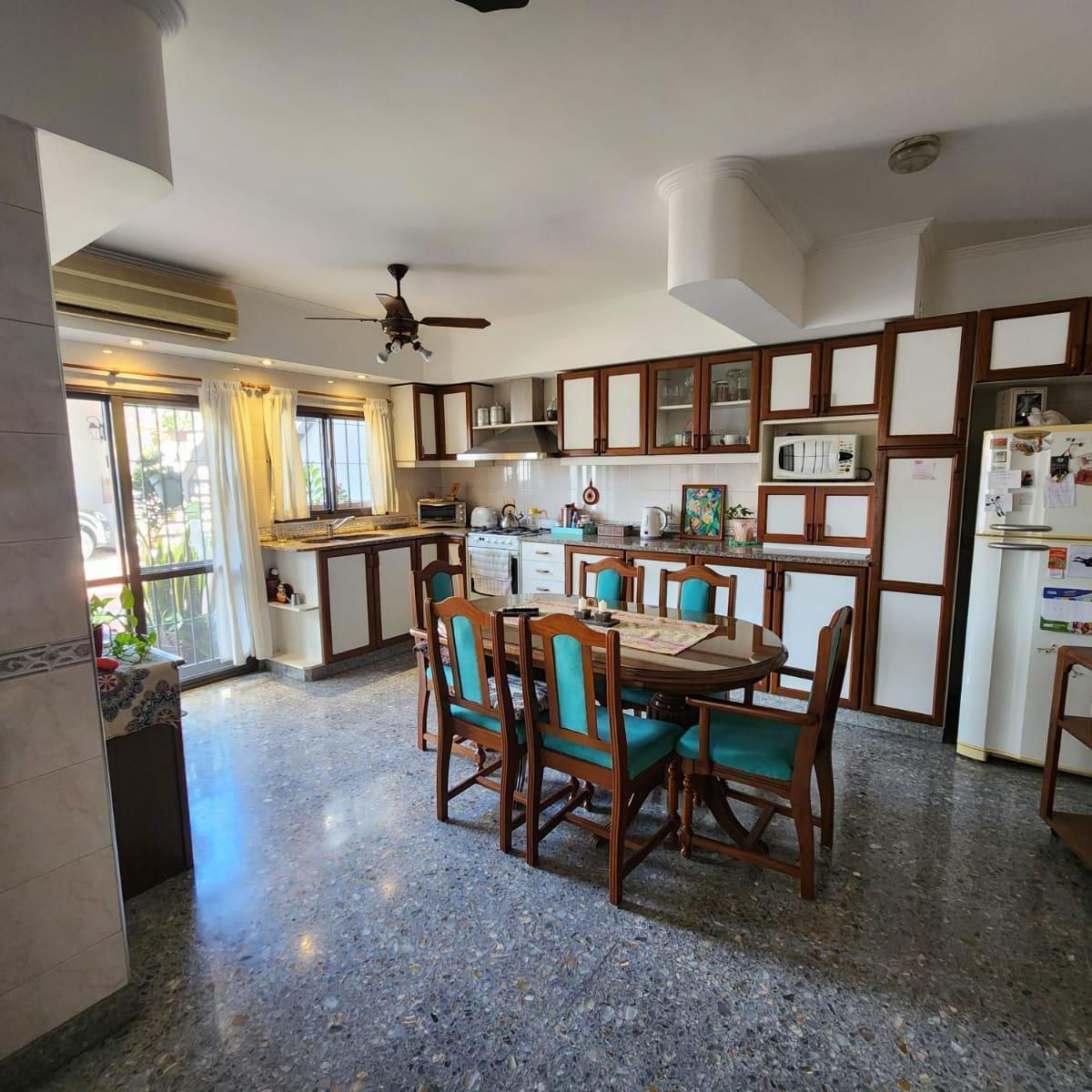 Venta Dos Casas con Quincho y Cocheras - San Miguel Centro 5