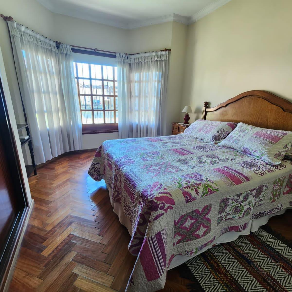 Venta Dos Casas con Quincho y Cocheras - San Miguel Centro 4