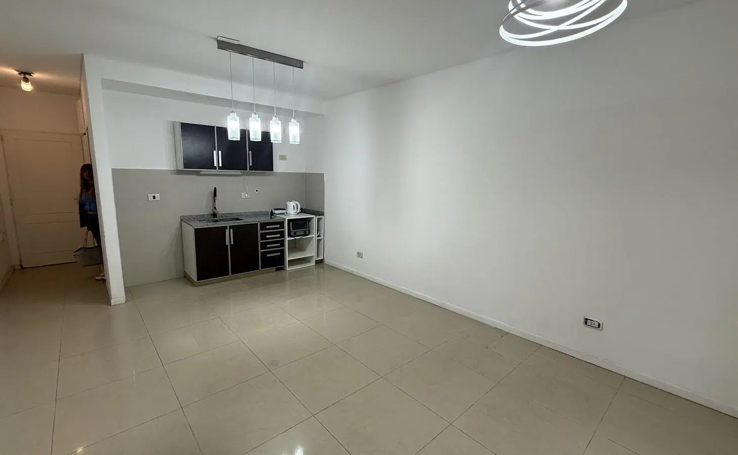 VENTA Y ALQUILER DEPARTAMENTO MONOAMBIENTE CON PATIO Y COCHERA - ALTOS DEL MOLINO PILAR 4