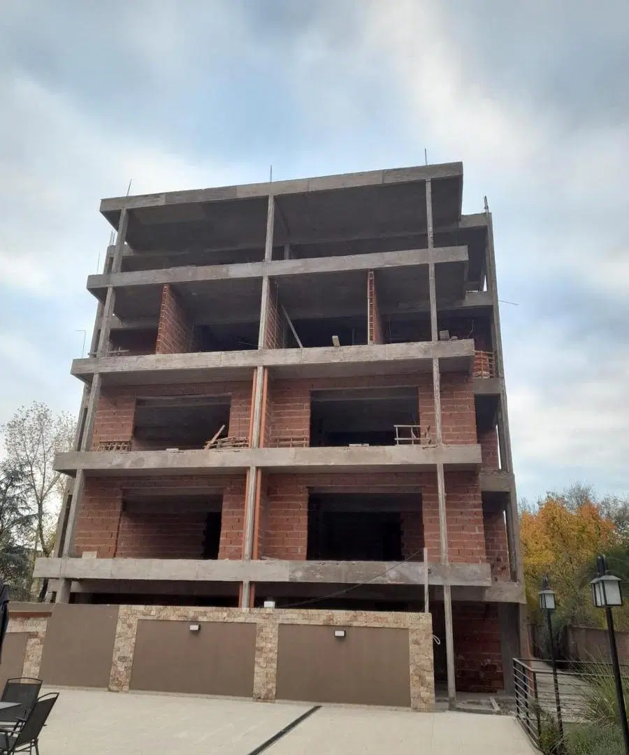 VENTA DUPLEX (premiun) 3 ambientes, 2 dormit, 2 baños, terraza privada, parrilla 5