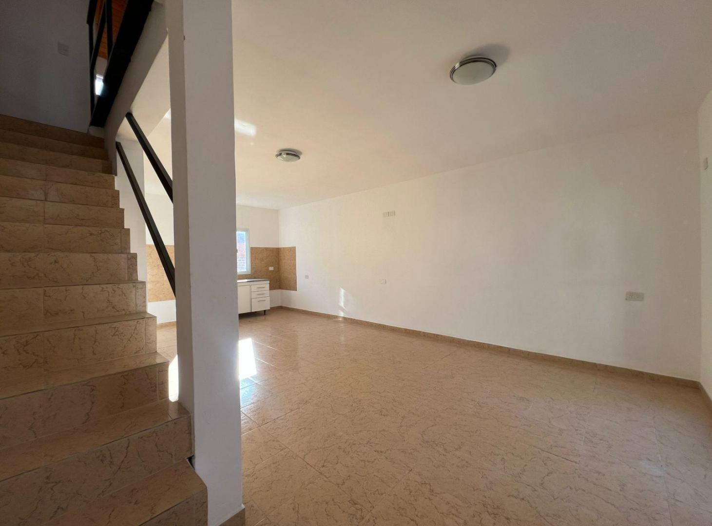 Foto de oportunidad! VENTA Duplex 3 Ambientes - BARRIO SAN RAFAEL, GRAND BOURG, imagen 5